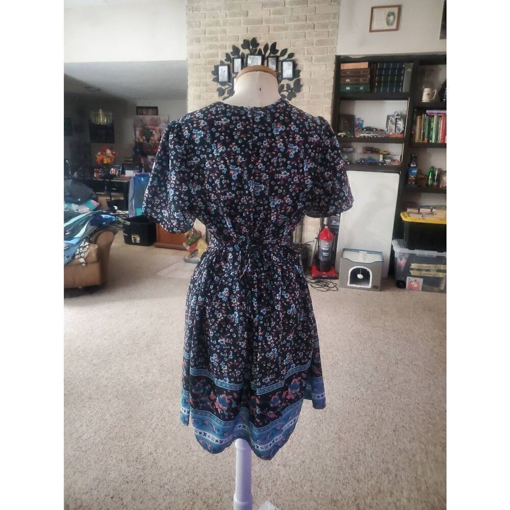 NWOT BELILY WOMENS DRESS - Picture 2 of 3
